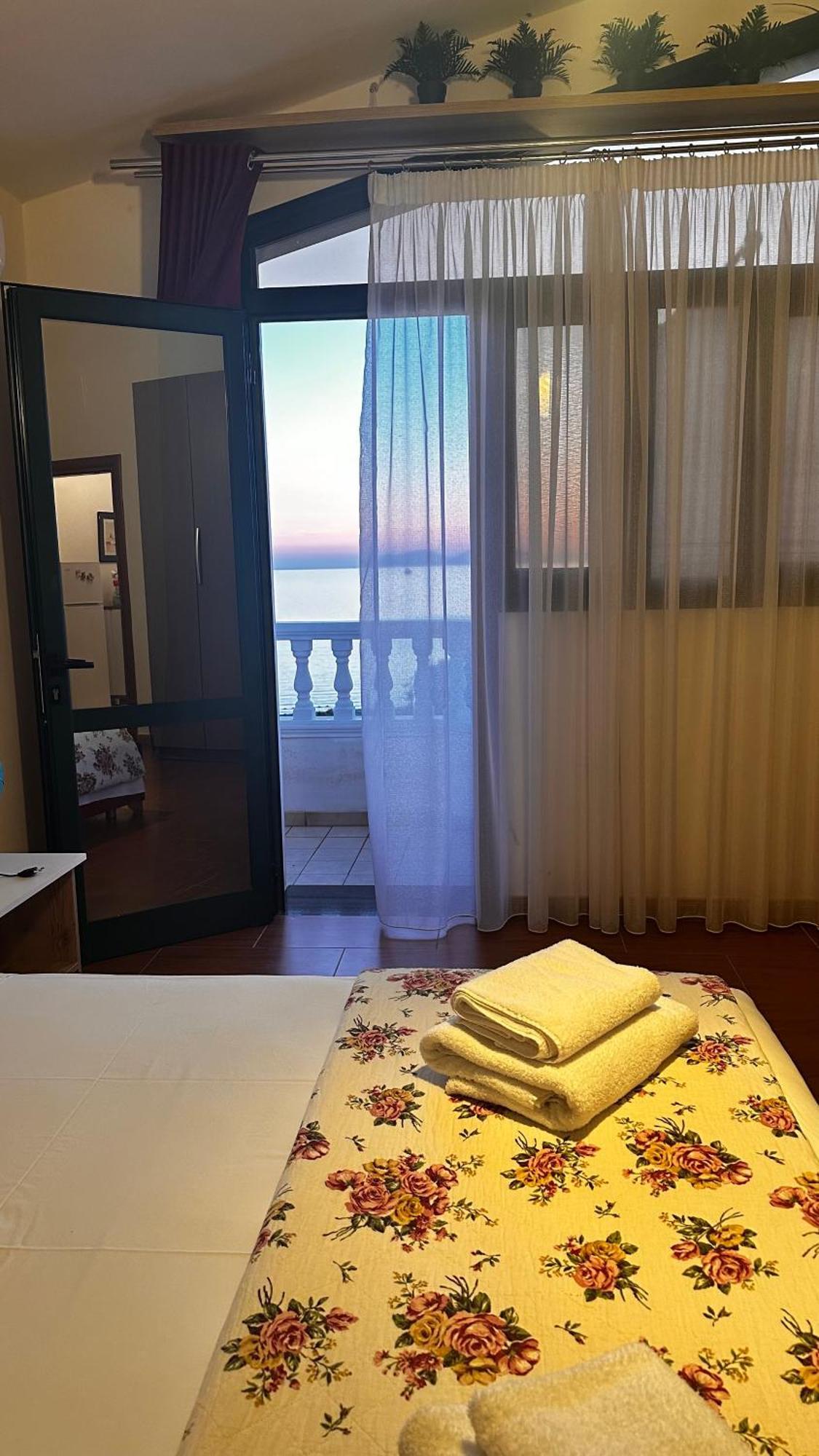 Villa Mare - For Families & Groups วญอเรอ ภายนอก รูปภาพ